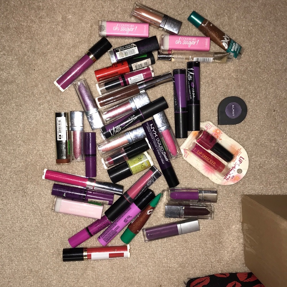 BRAND NEW MAKEUP WHOLESALE